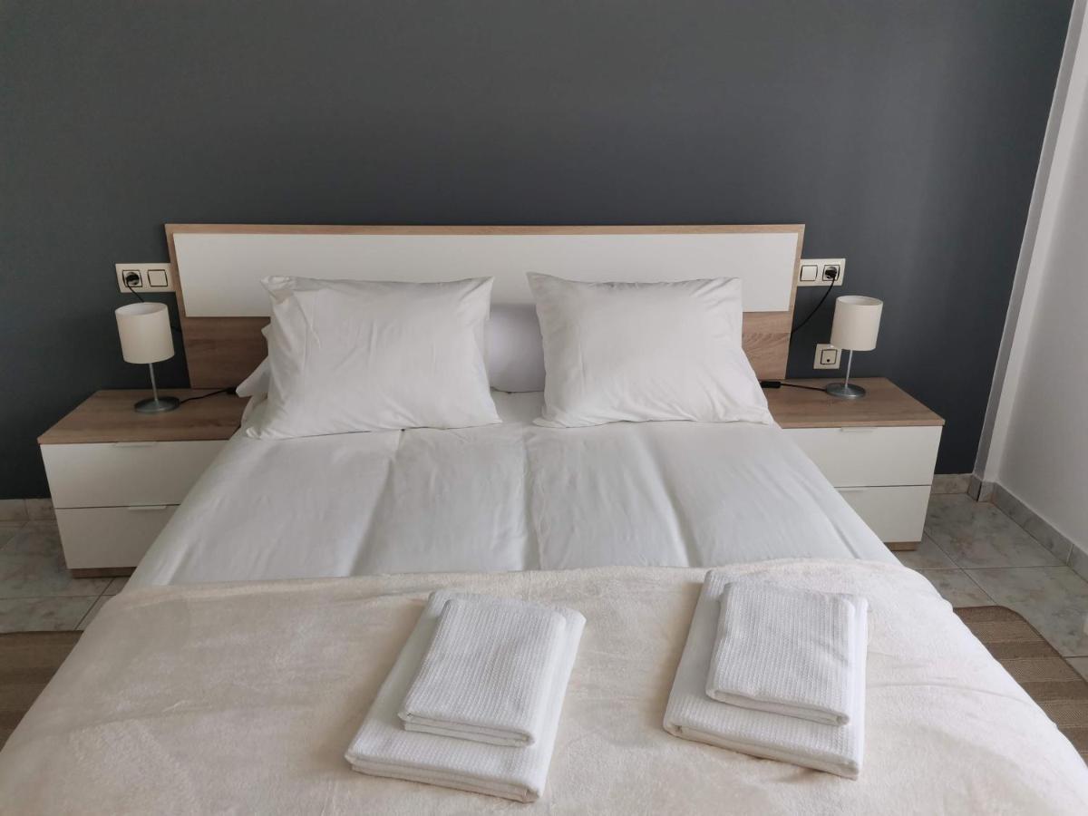 Habitaciones Rocio, Xavina - Costa Da Morte カマリーニャス エクステリア 写真