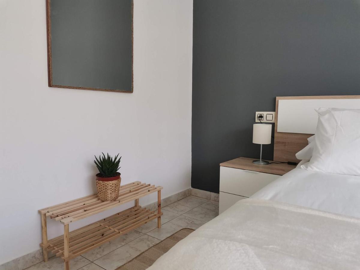 Habitaciones Rocio, Xavina - Costa Da Morte カマリーニャス エクステリア 写真